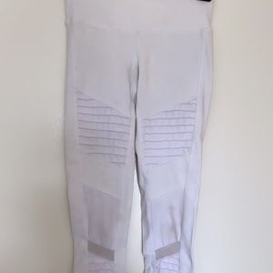 Alo Yoga - Moto Legging - White